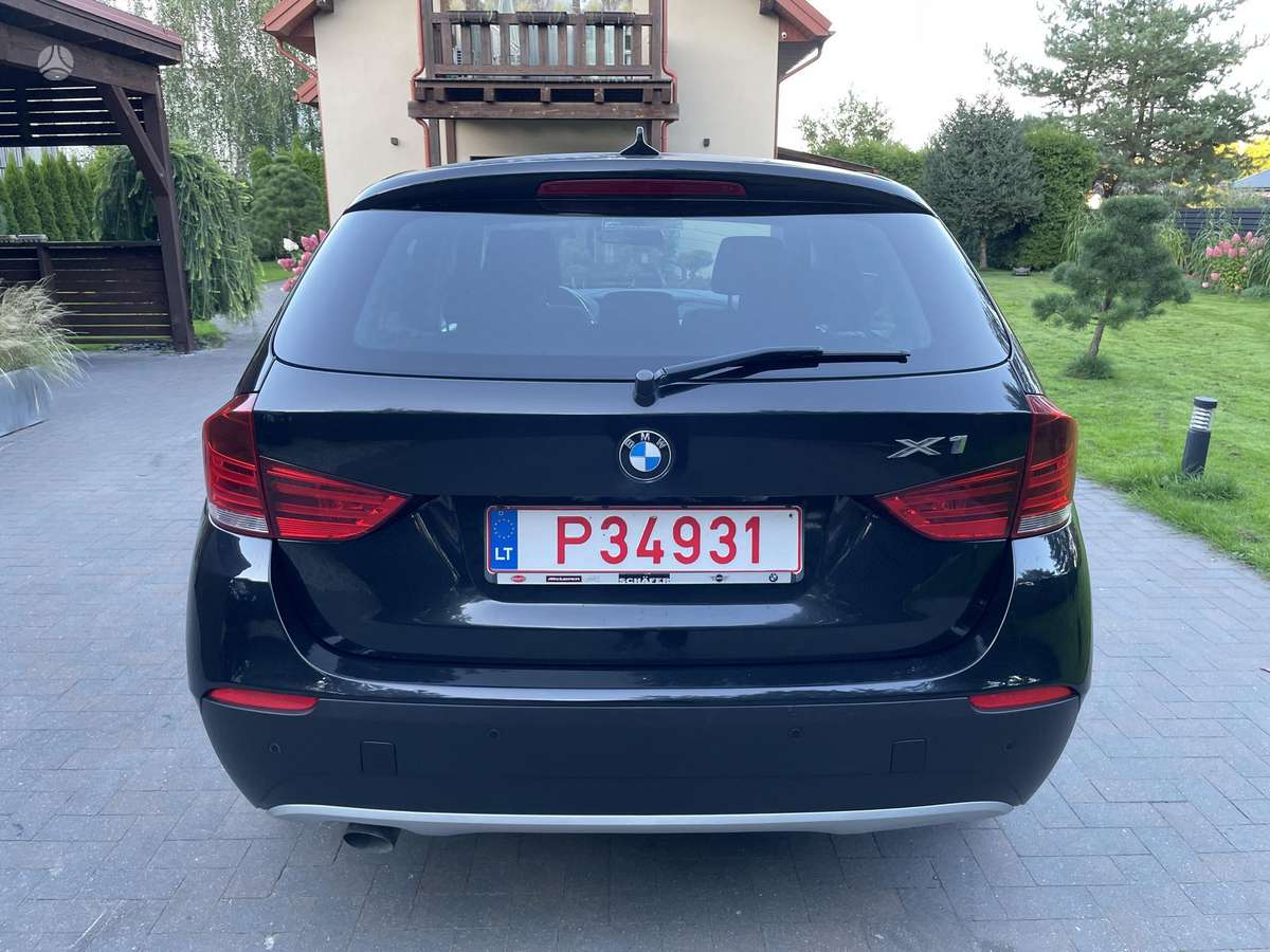 BMW X1 2010 — photo 5