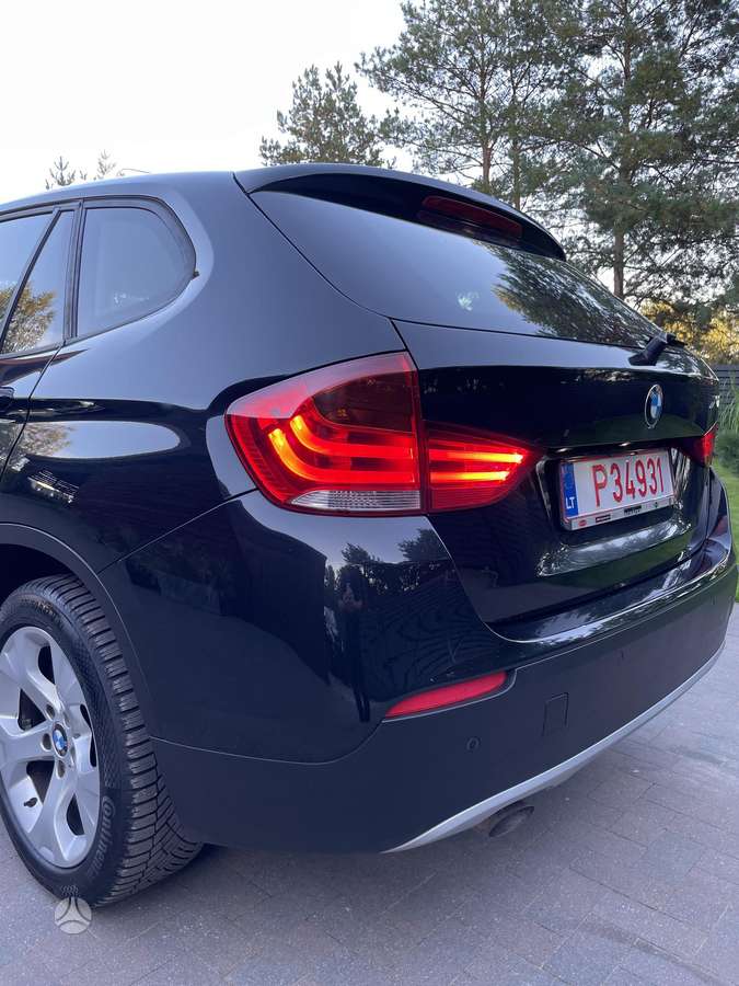 BMW X1 2010 — photo 7