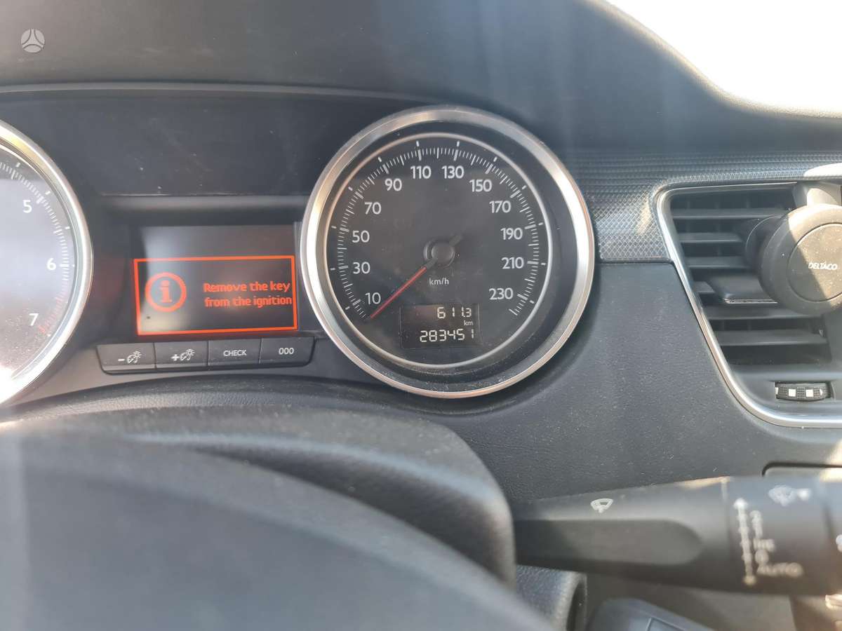 Peugeot 508 2012 — photo 6