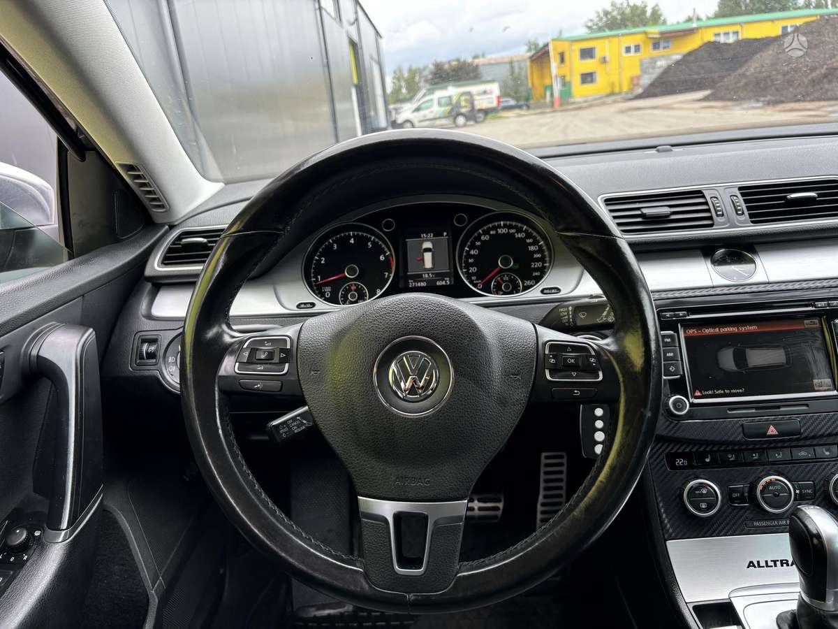 Volkswagen Passat 2014 — photo 10