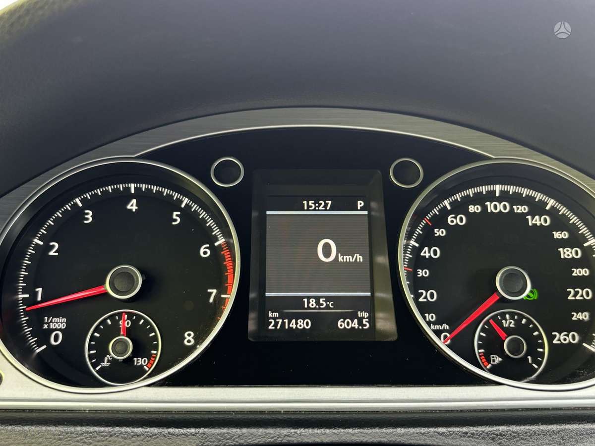 Volkswagen Passat 2014 — photo 11