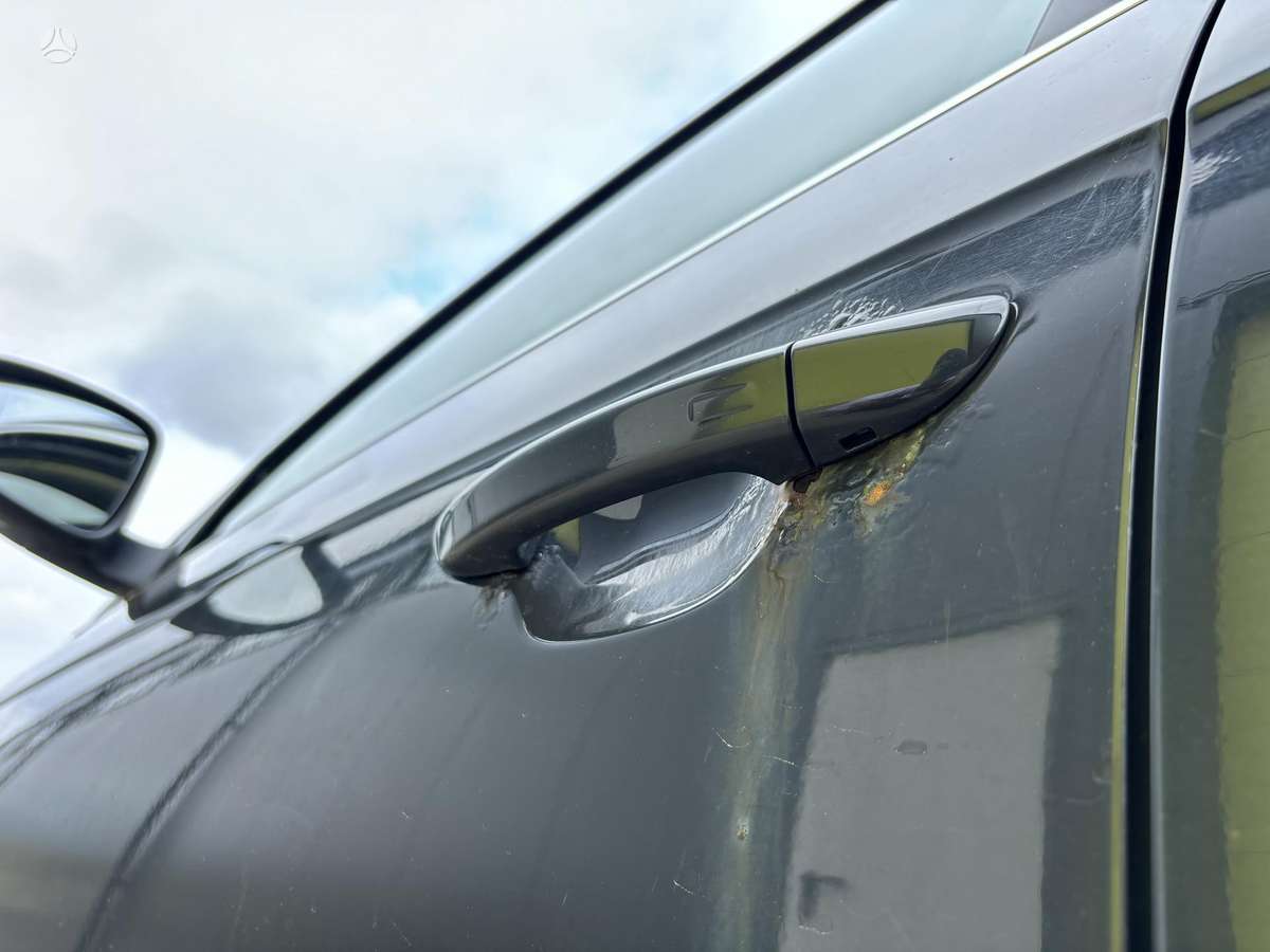 Volkswagen Passat 2014 — photo 13