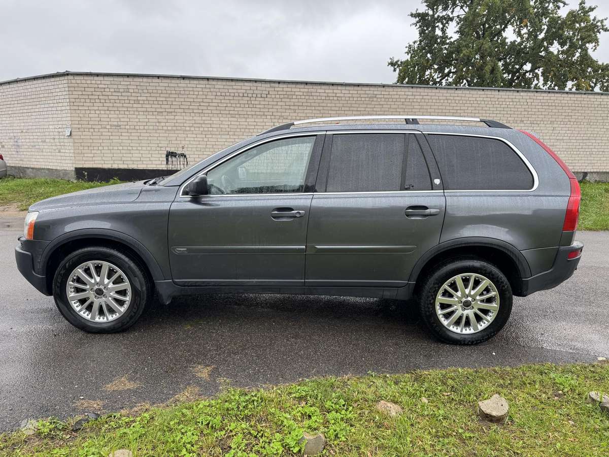Volvo XC90 2004 — photo 8