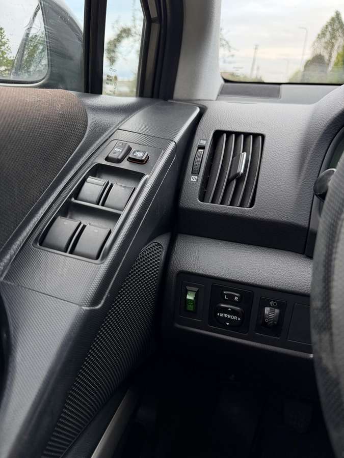 Toyota Corolla 2005 — photo 12