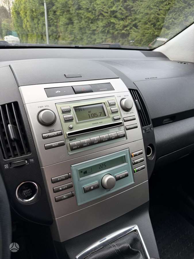 Toyota Corolla 2005 — photo 13