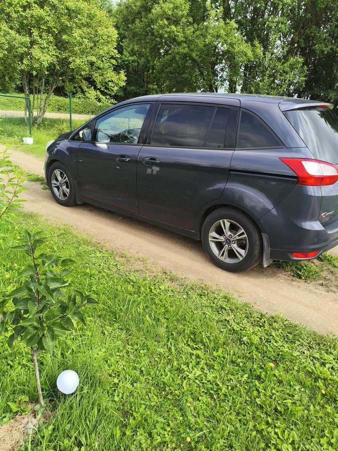Ford Grand 2014 — engine 998 cm³, 101 HP (74kW)