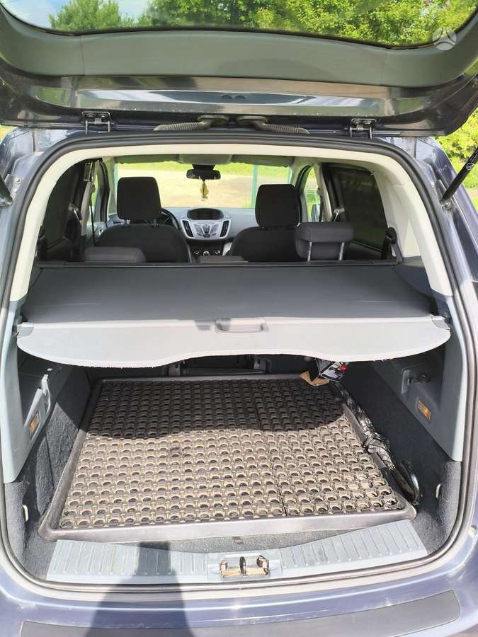 Ford Grand 2014 — photo 6