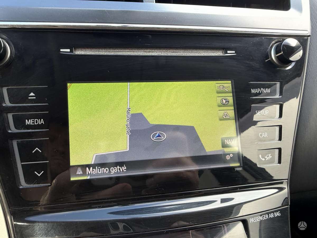 Toyota Prius+ 2015 — photo 21