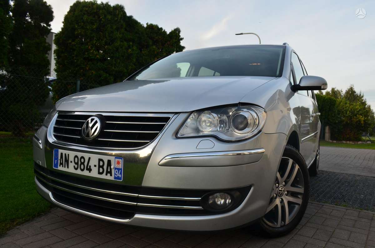 Volkswagen Touran 2009 — photo 5