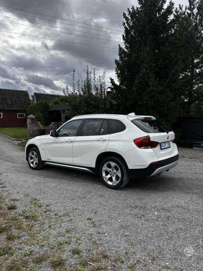 BMW X1 2012 — photo 5