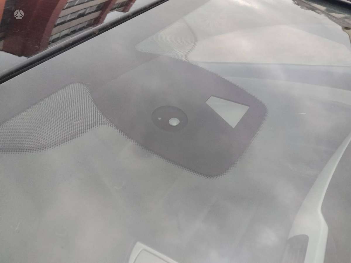 BMW 520 2012 — photo 14