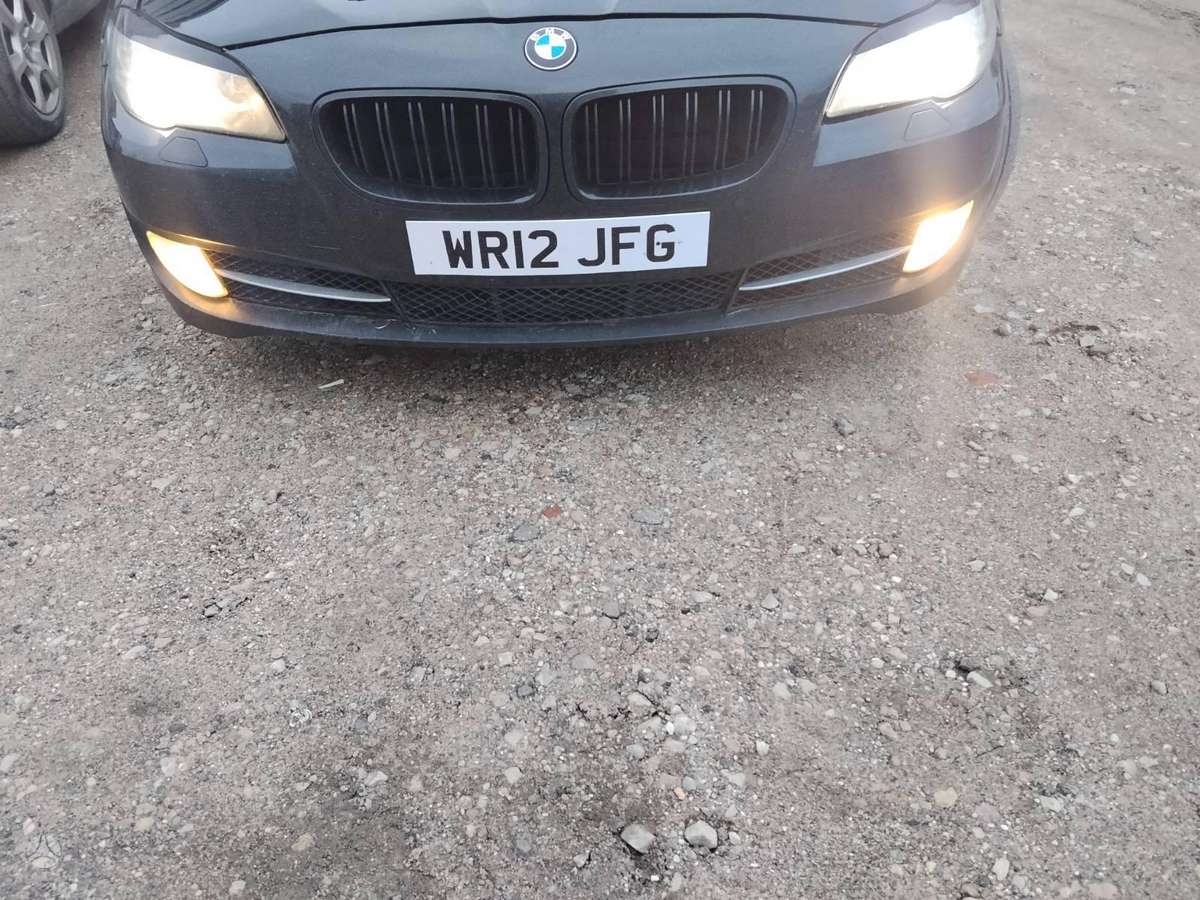 BMW 520 2012 — photo 17