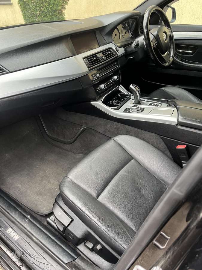 BMW 520 2012 — photo 8