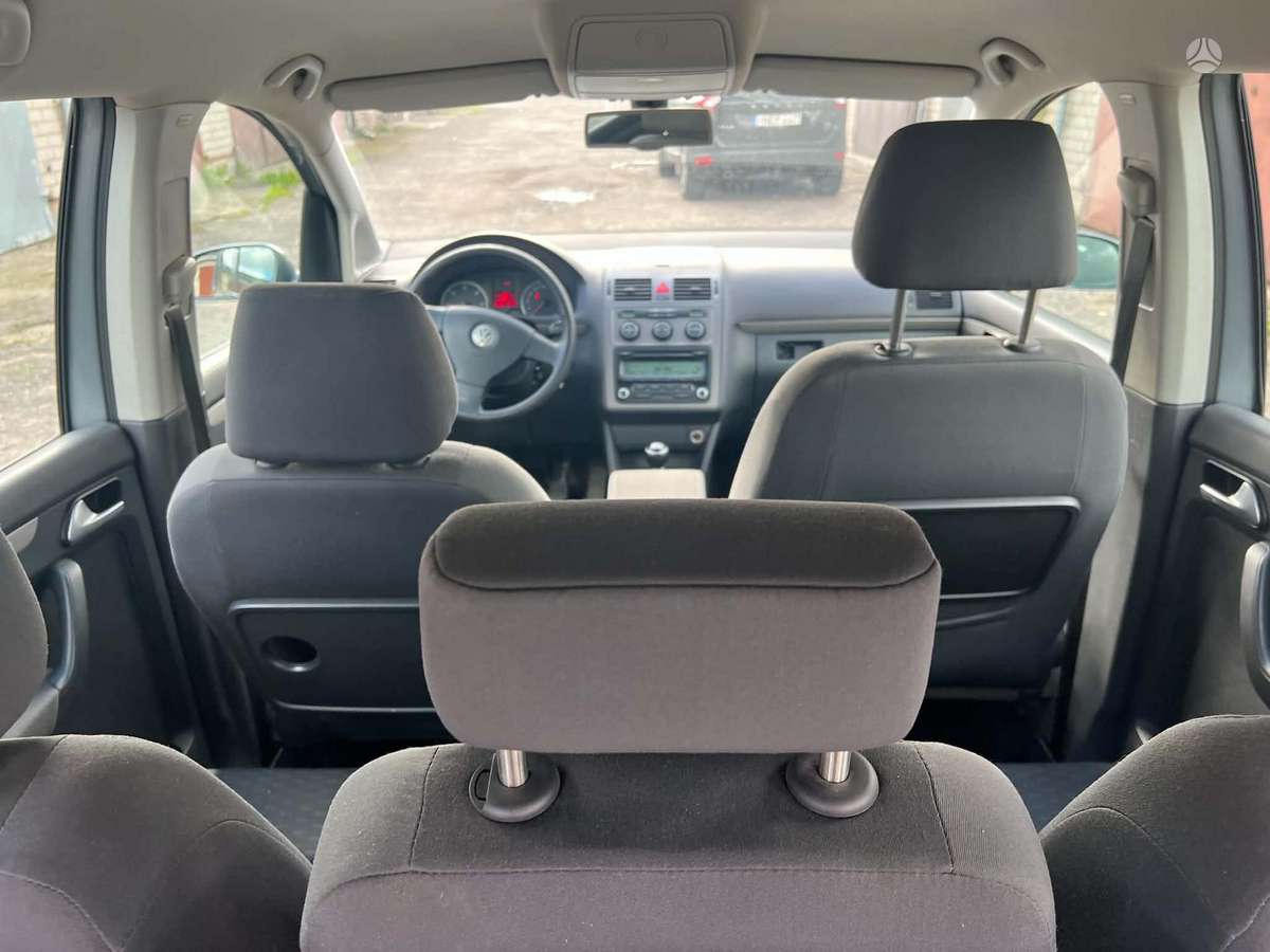 Volkswagen Touran 2009 — photo 5