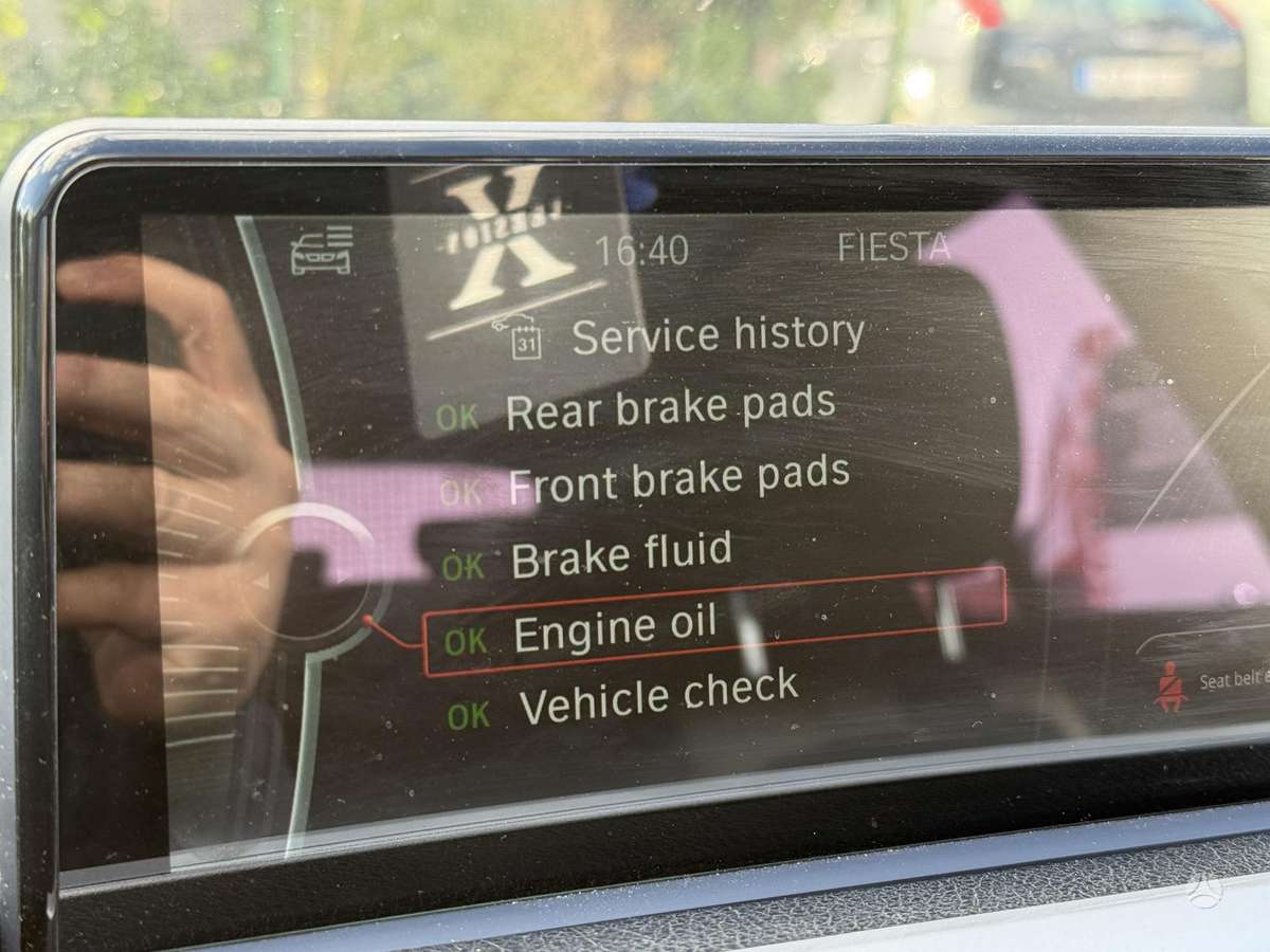 BMW 320 2012 — photo 14