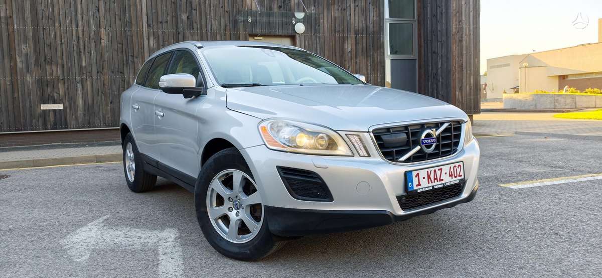 Volvo XC60 2010 — photo 9