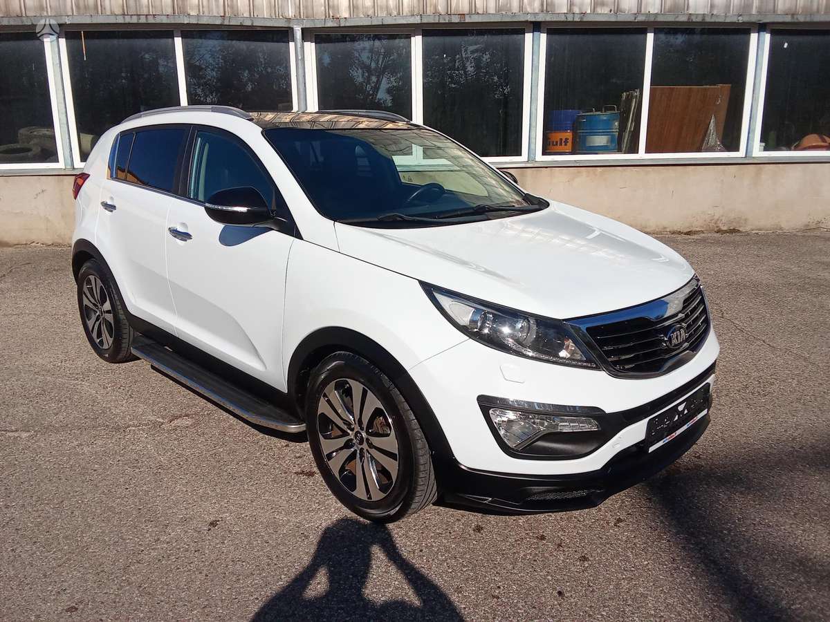 Kia Sportage 2012 — engine 1685 cm³, 116 HP (85kW)