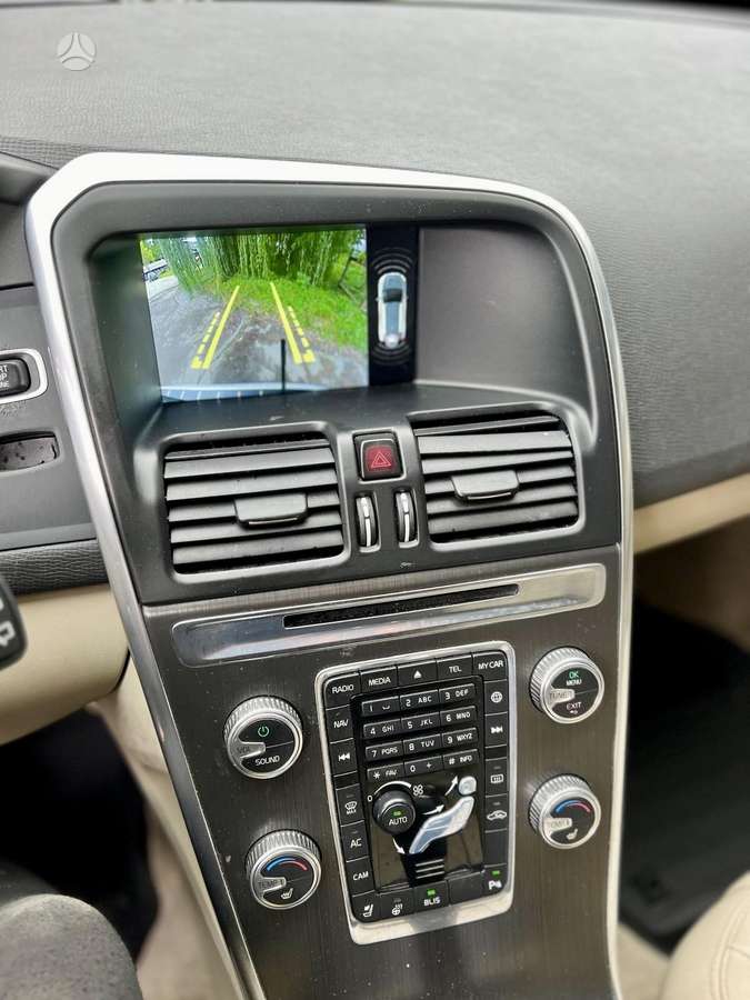 Volvo XC60 2015 — фото 16