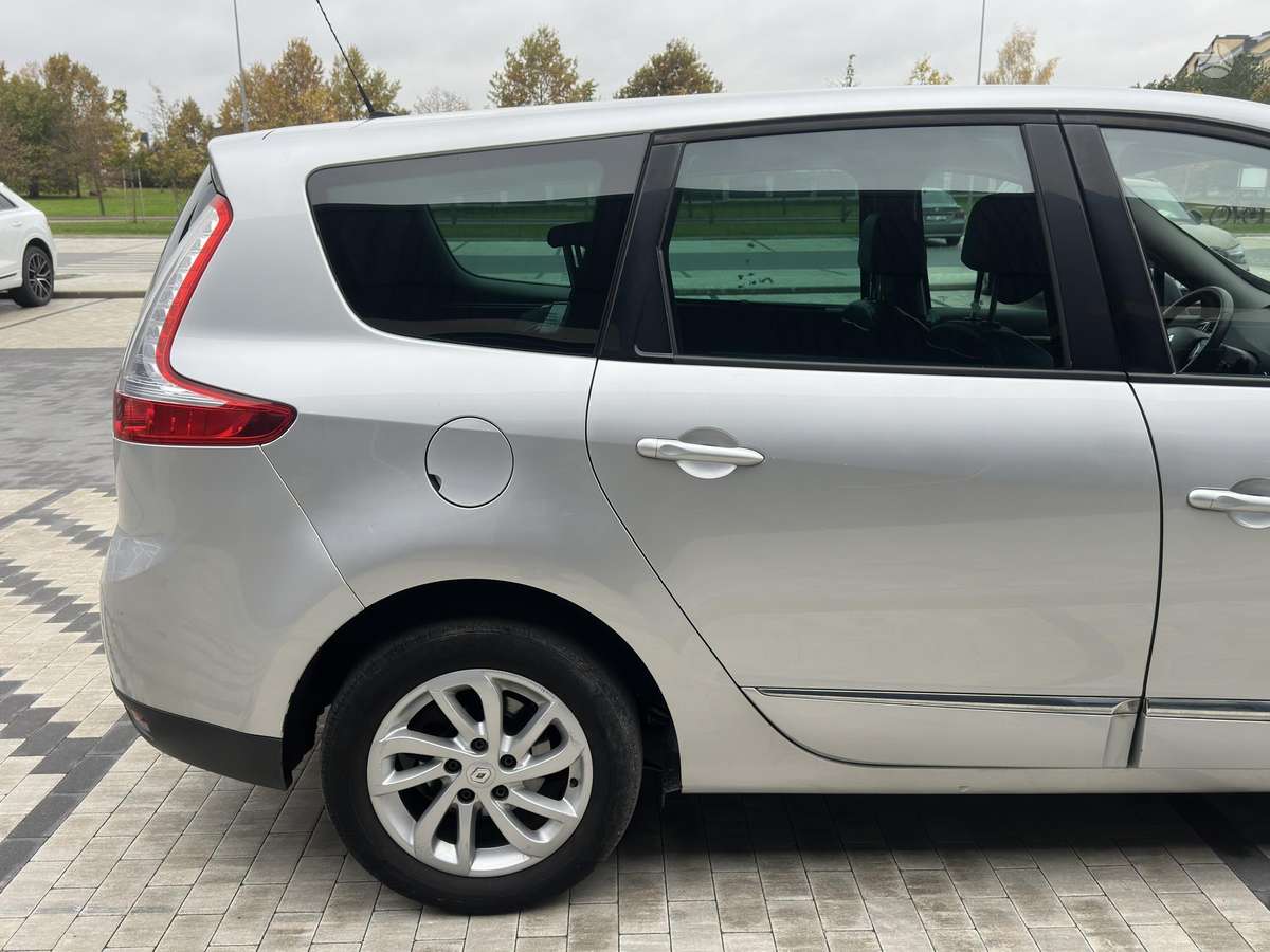 Renault Grand 2012 — photo 10