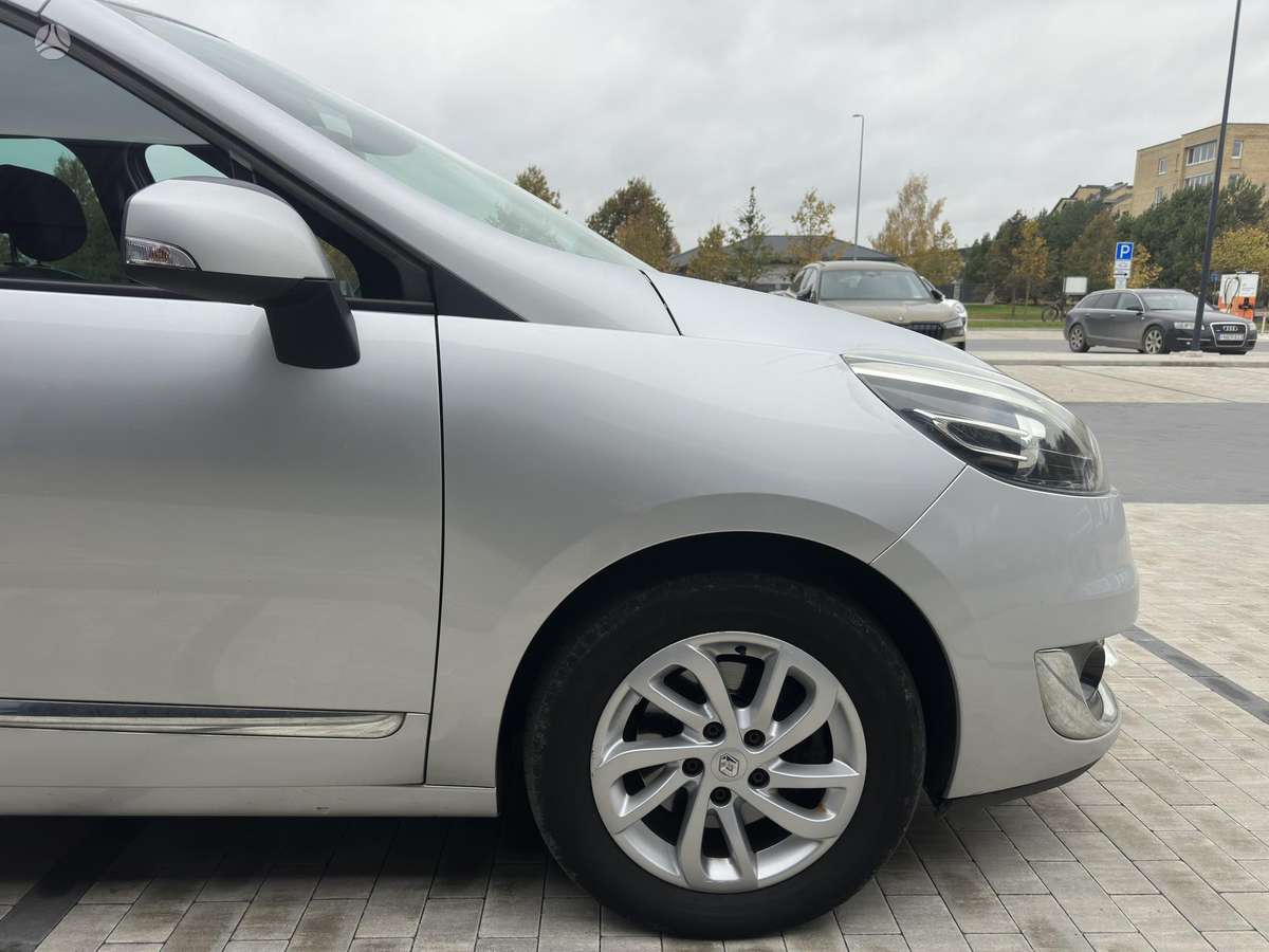 Renault Grand 2012 — photo 12
