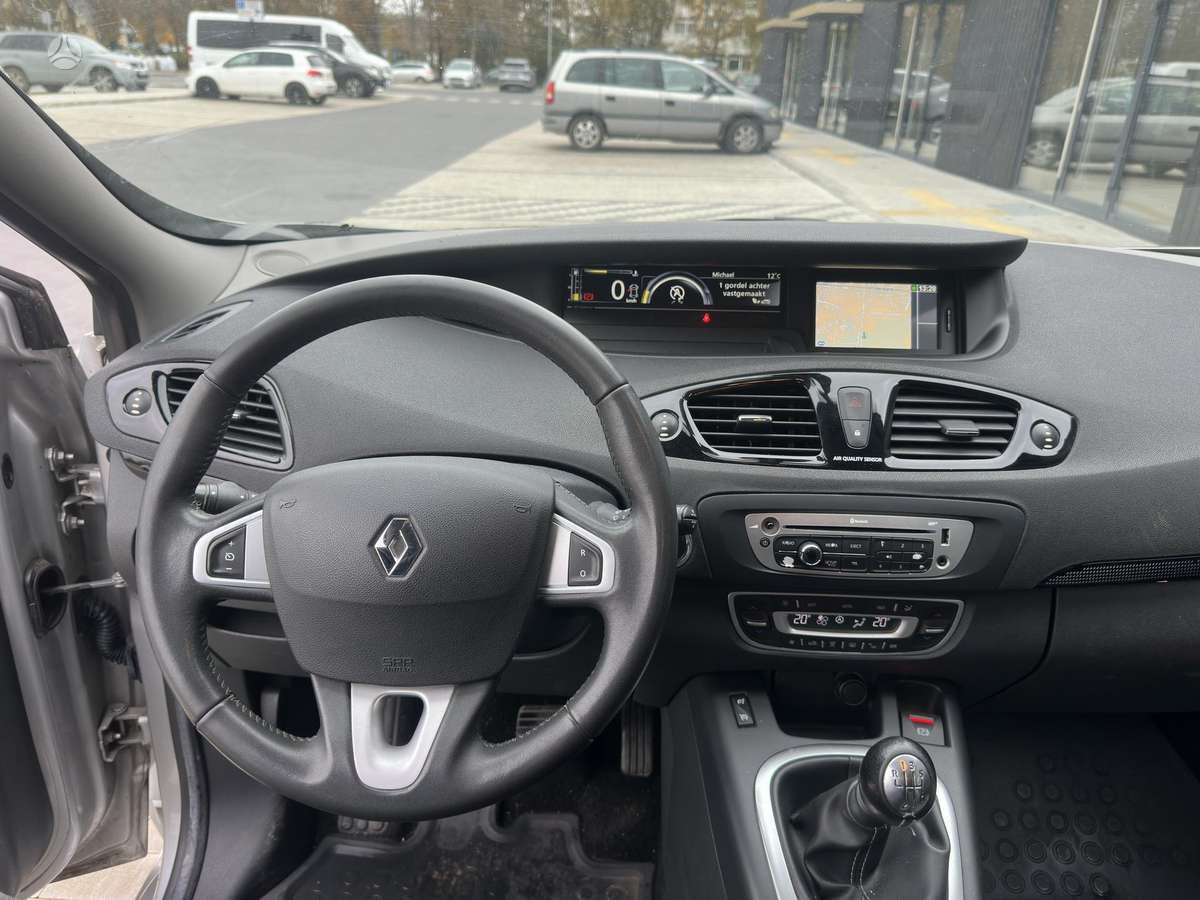 Renault Grand 2012 — photo 24