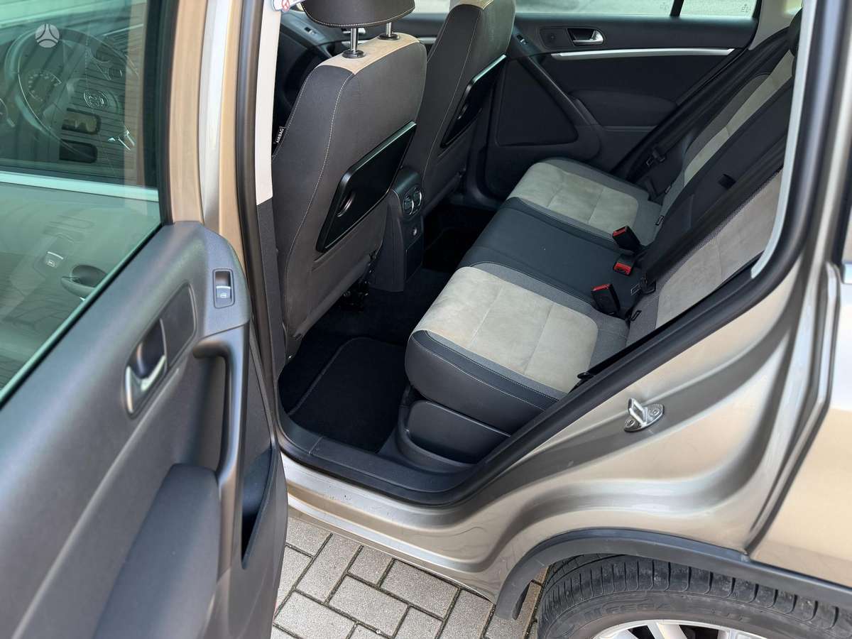 Volkswagen Tiguan 2012 — photo 15