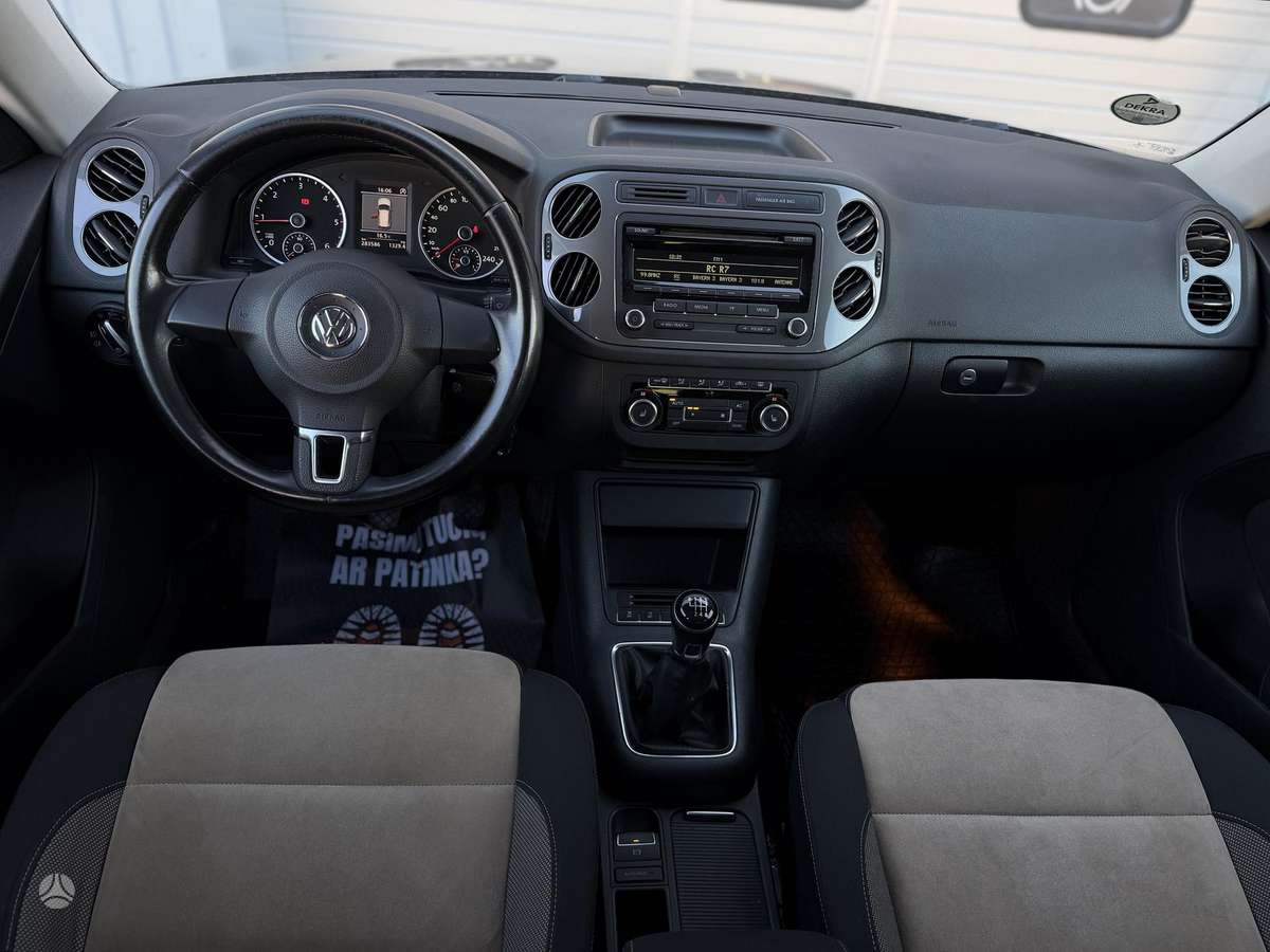 Volkswagen Tiguan 2012 — photo 8