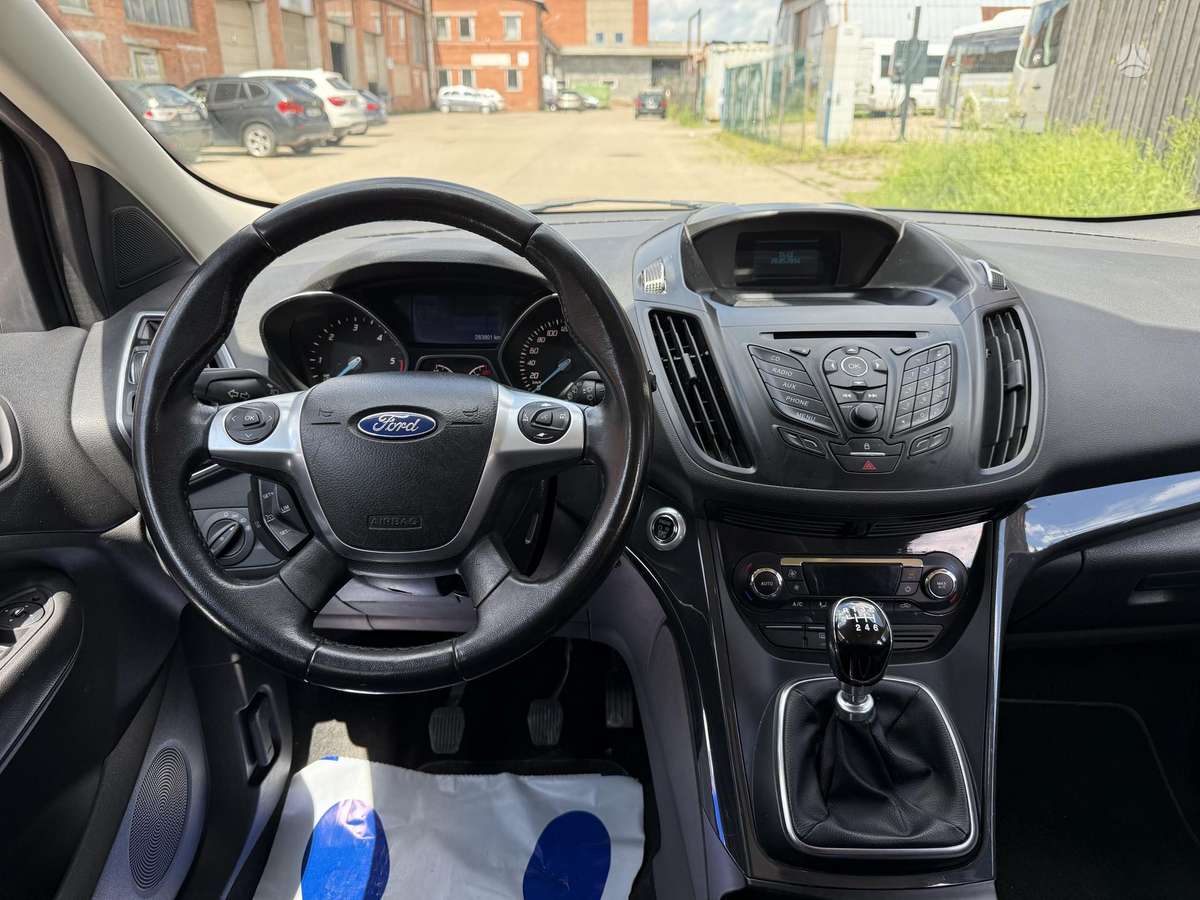 Ford Kuga 2014 — фото 14