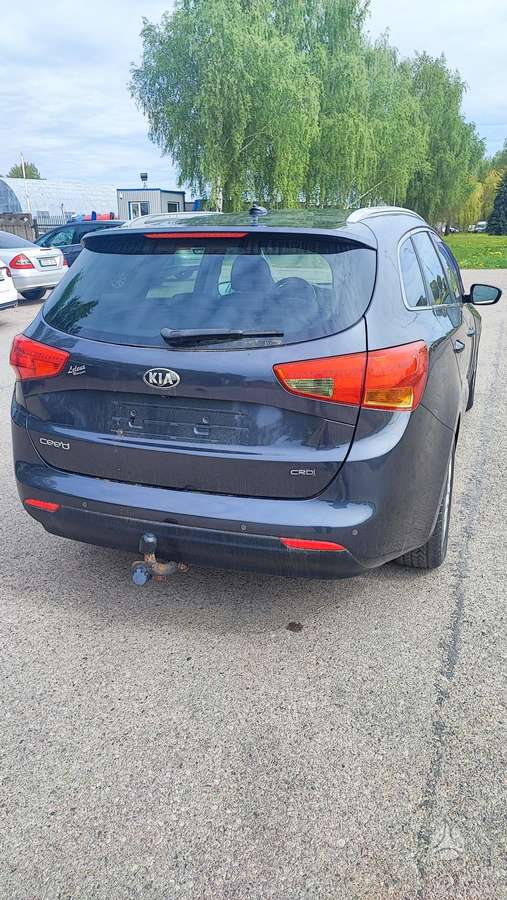 Kia Ceed 2013 — салон