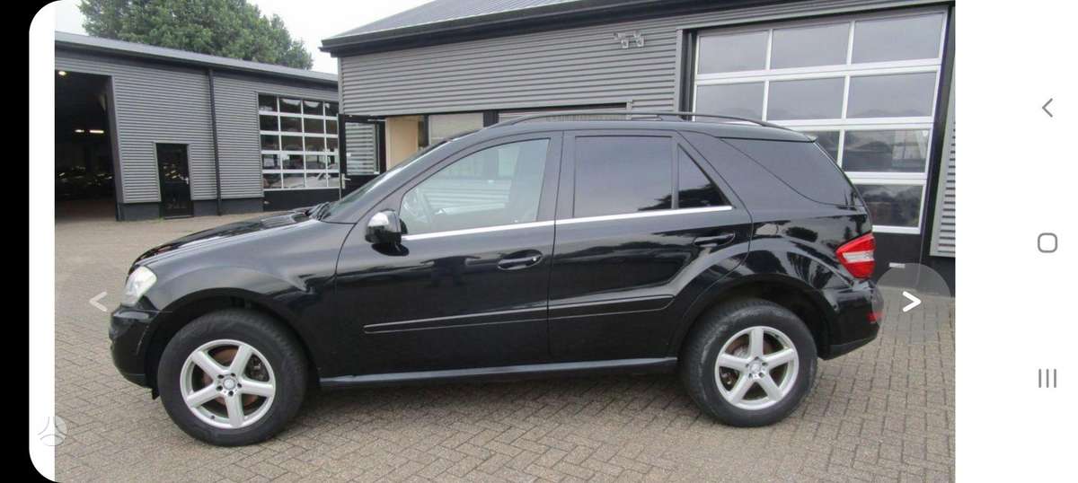 Mercedes-Benz ML300 2010 — photo 7
