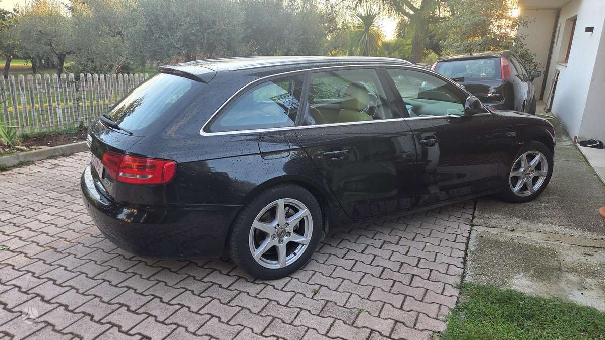 Audi A4 2008 — photo 5