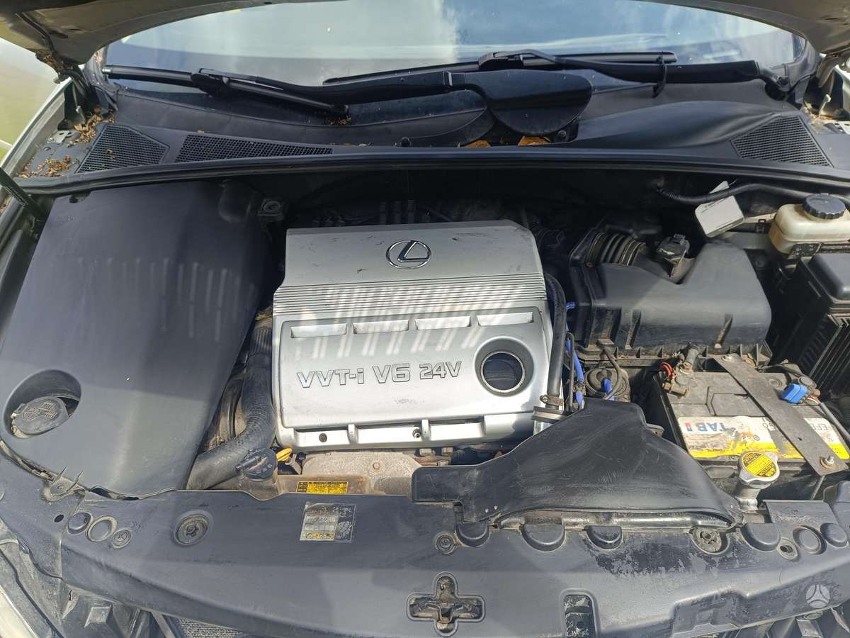 Lexus RX 2004 — engine 3000 cm³, 204 HP (150kW)