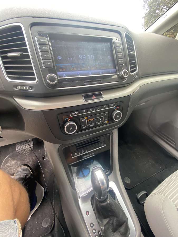 Seat Alhambra 2012 — photo 11