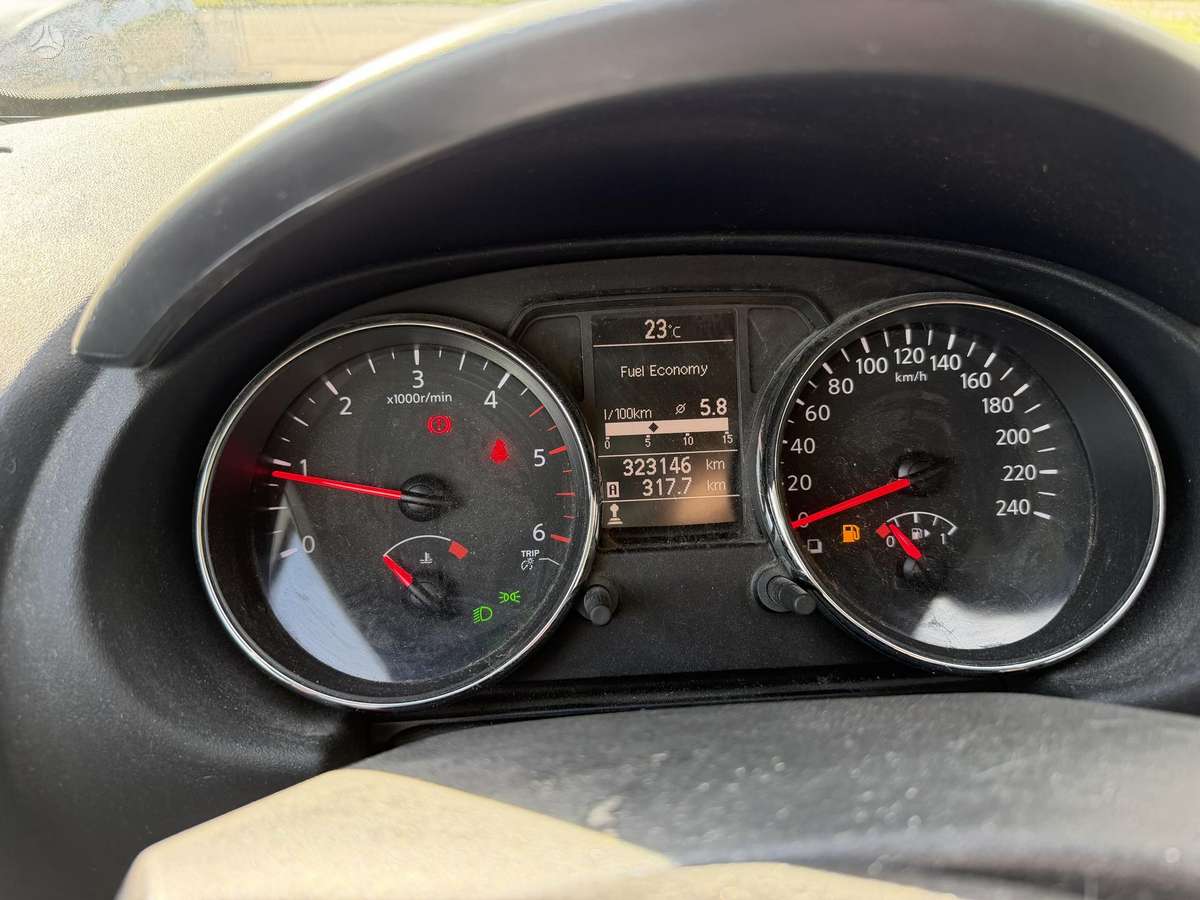 Nissan Qashqai 2013 — photo 14