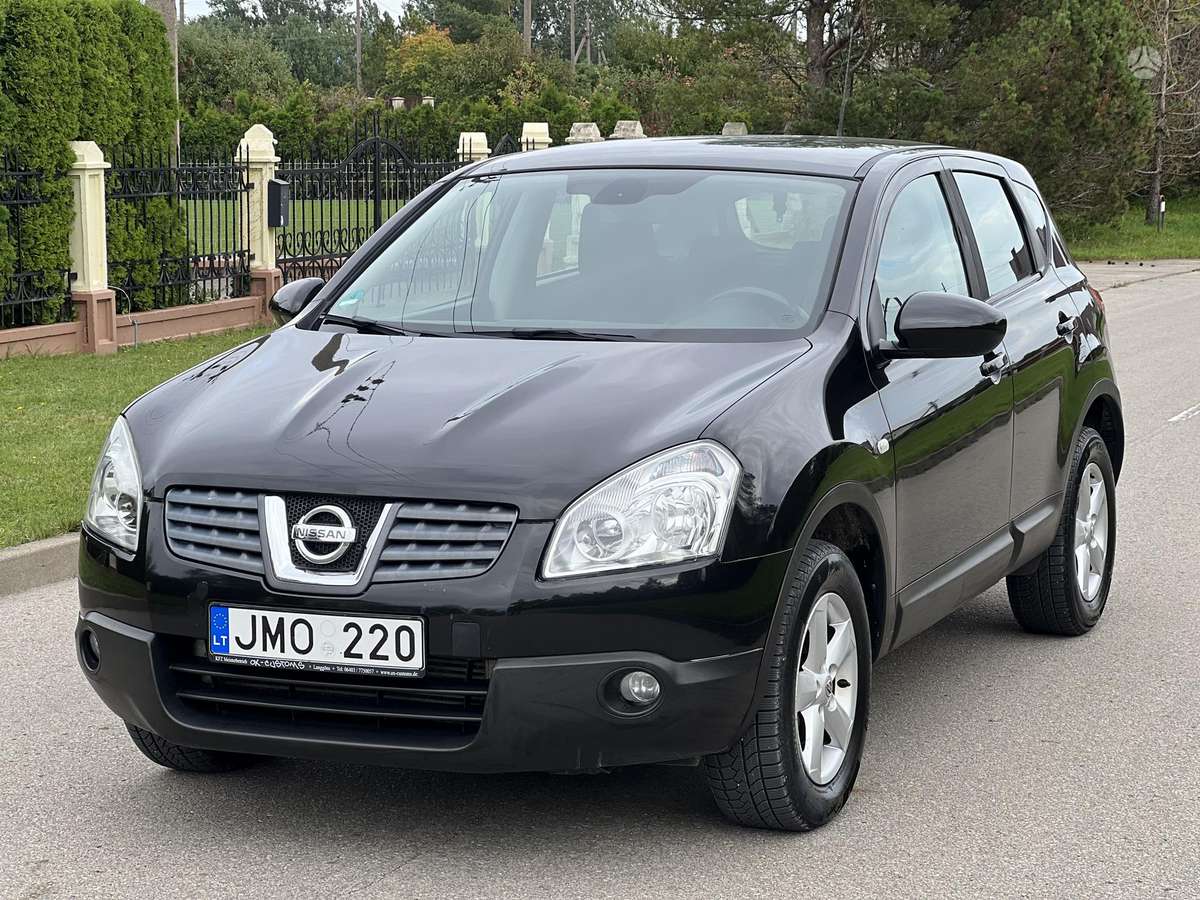 Nissan Qashqai 2008 — rear view