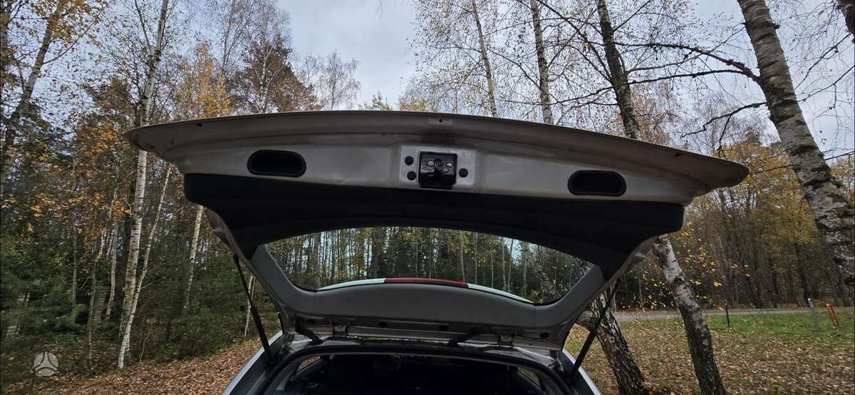 Toyota Avensis 2005 — photo 11