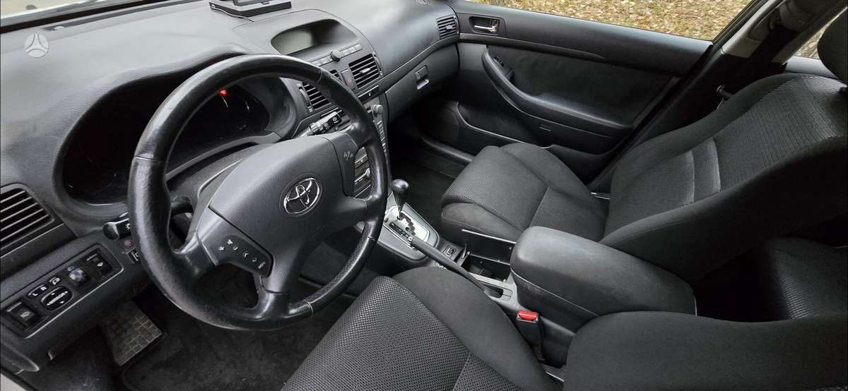 Toyota Avensis 2005 — photo 8