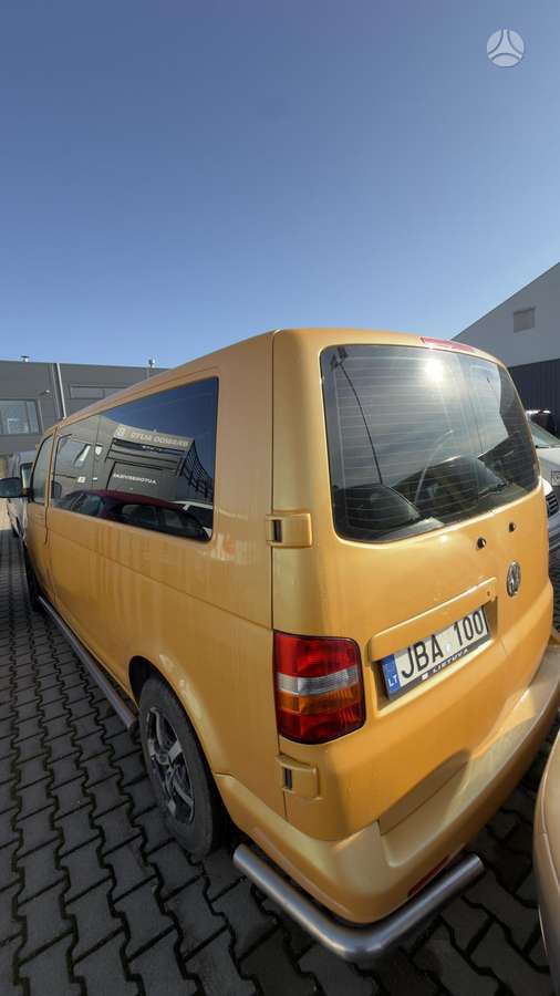 Volkswagen Transporter 2006 — interior