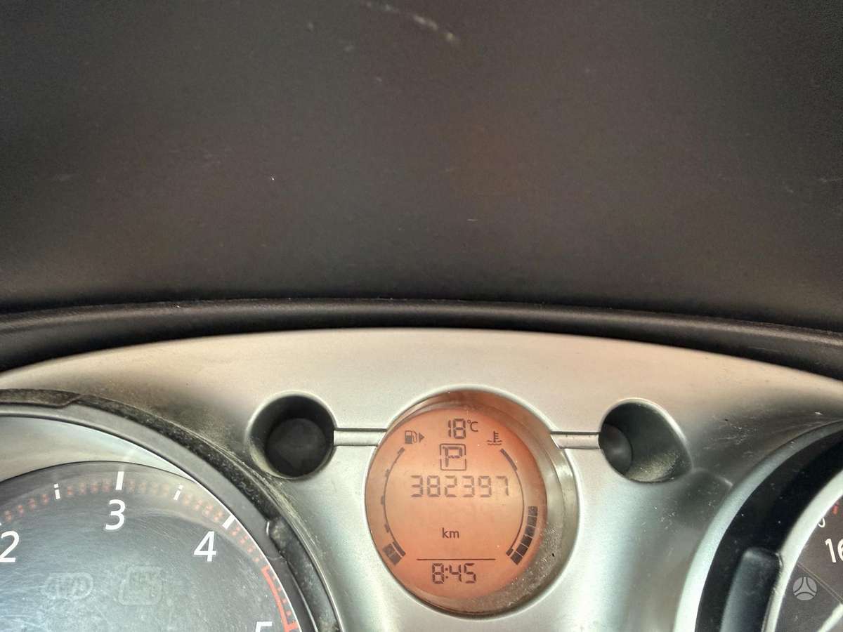 Nissan Qashqai 2008 — photo 9