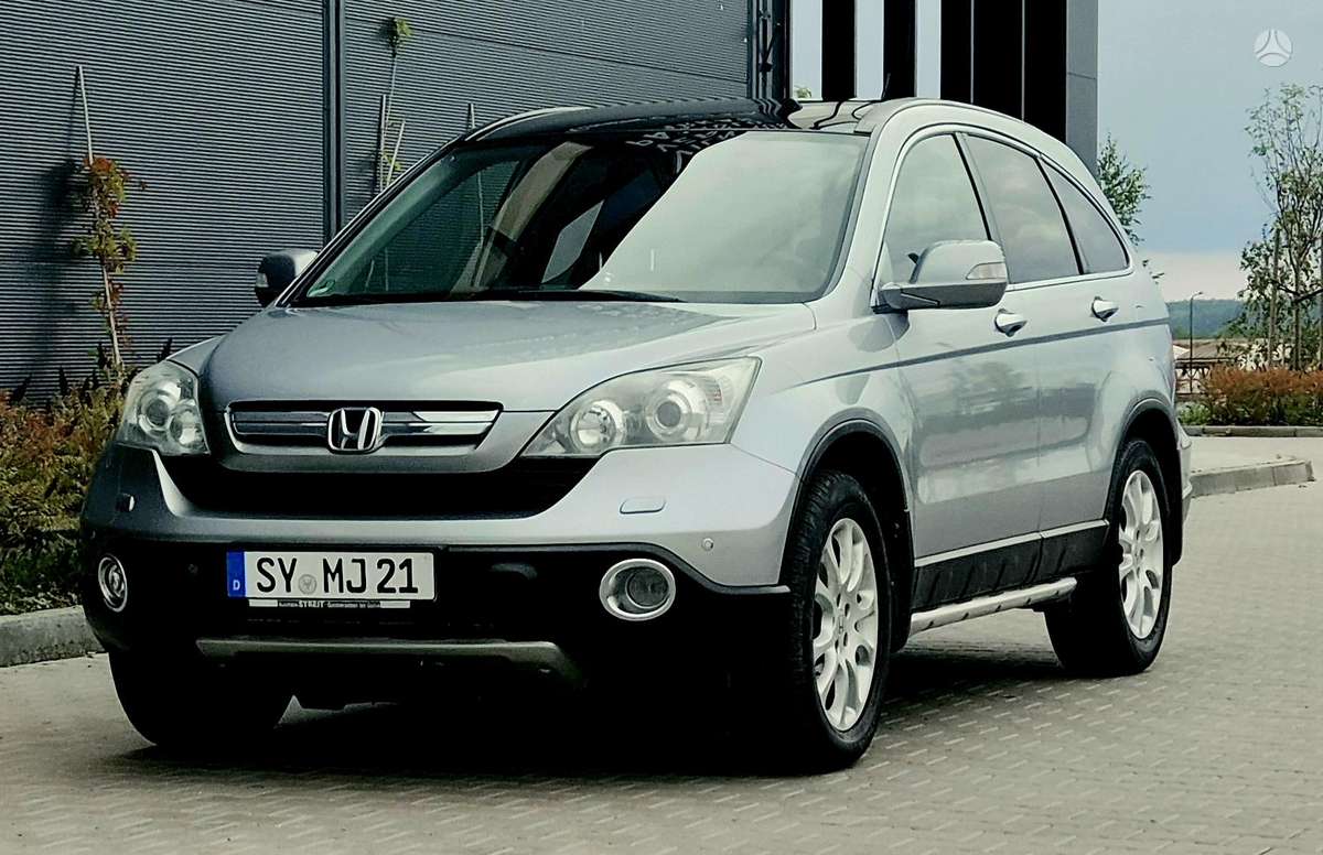 Honda CR-V 2009 — rear view