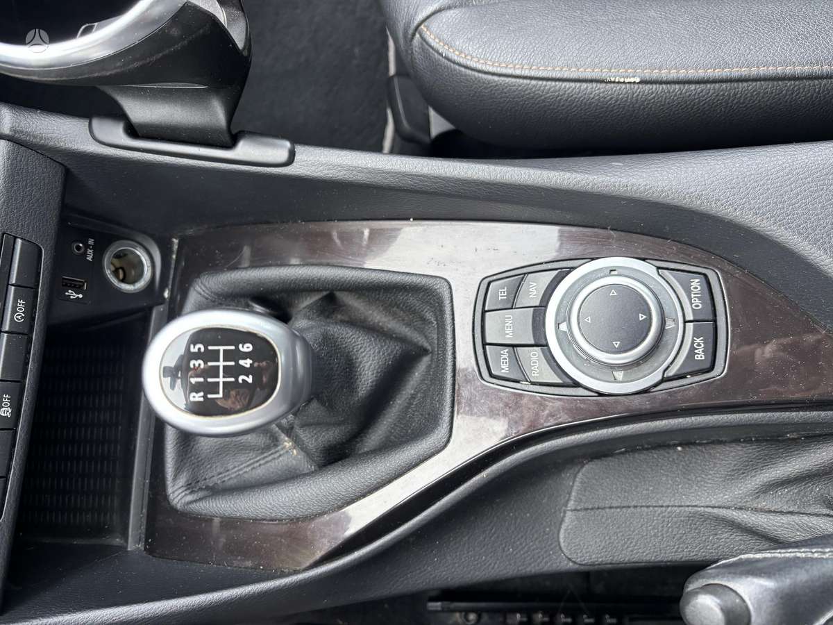 BMW X1 2013 — photo 17