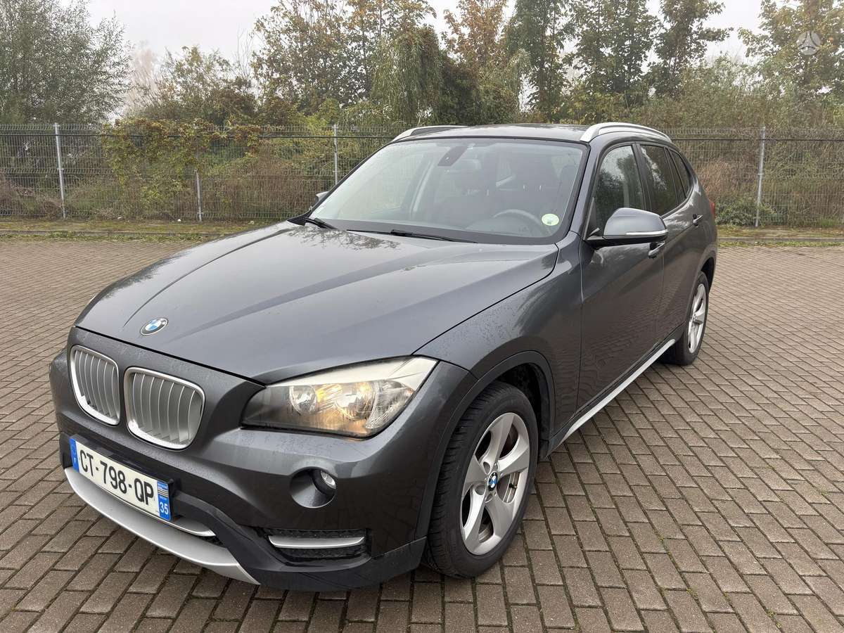 BMW X1 2013 — rear view