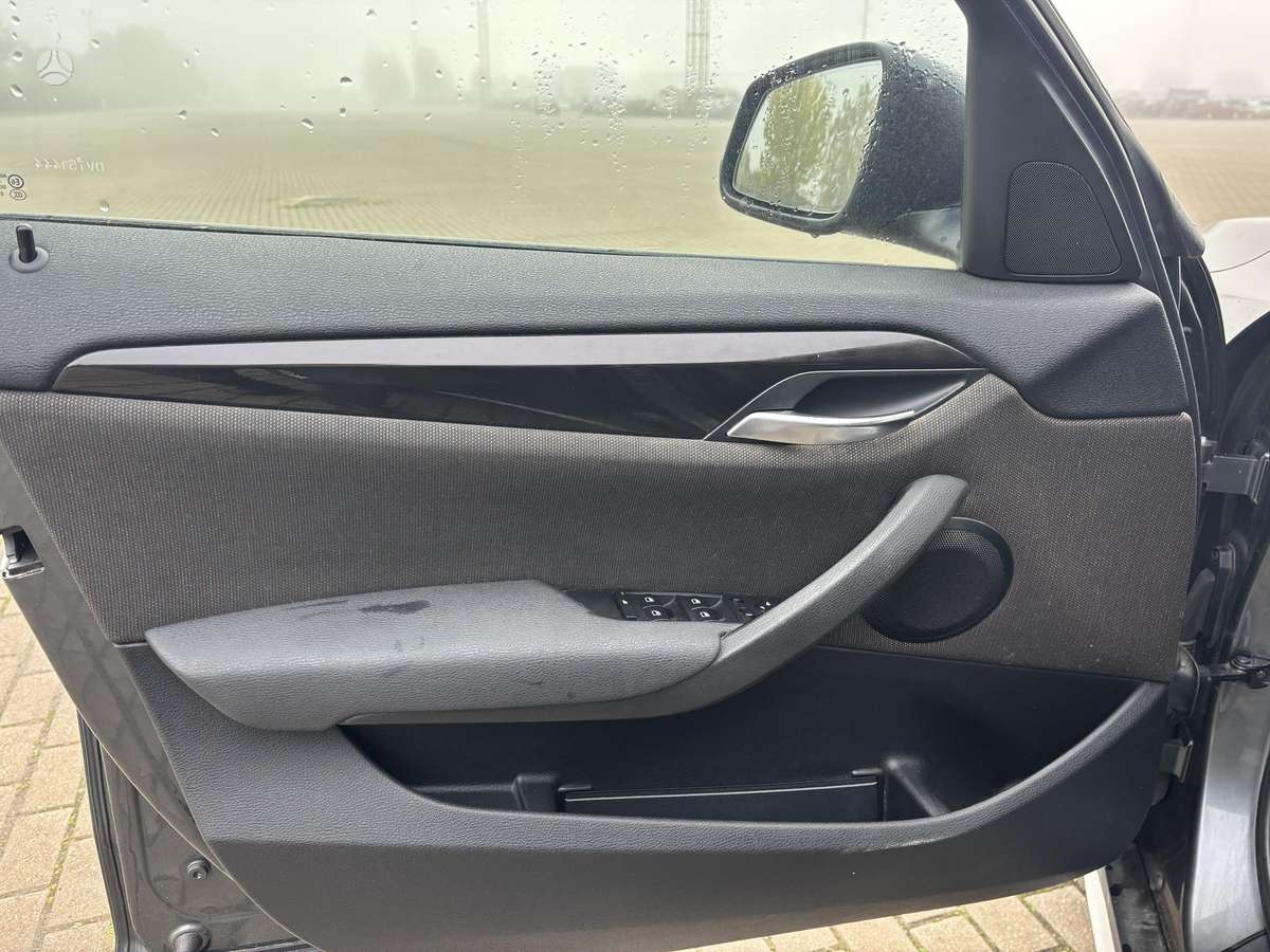 BMW X1 2013 — photo 27