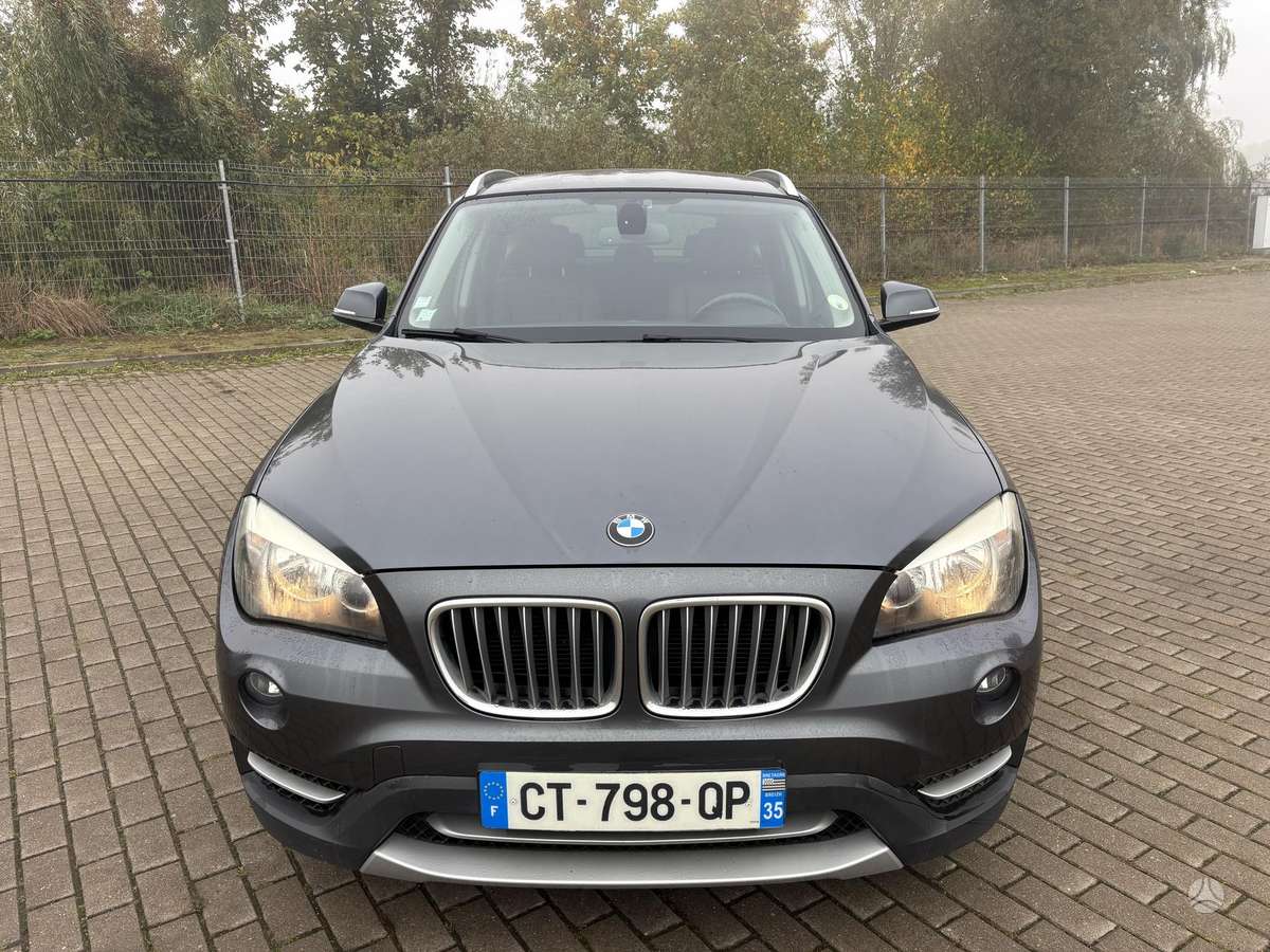 BMW X1 2013 — interior