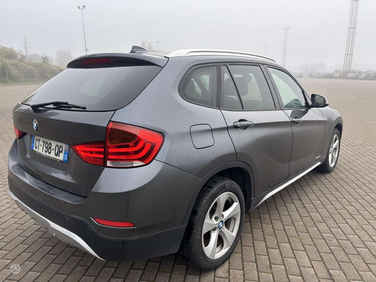 BMW X1 2013 — photo 7