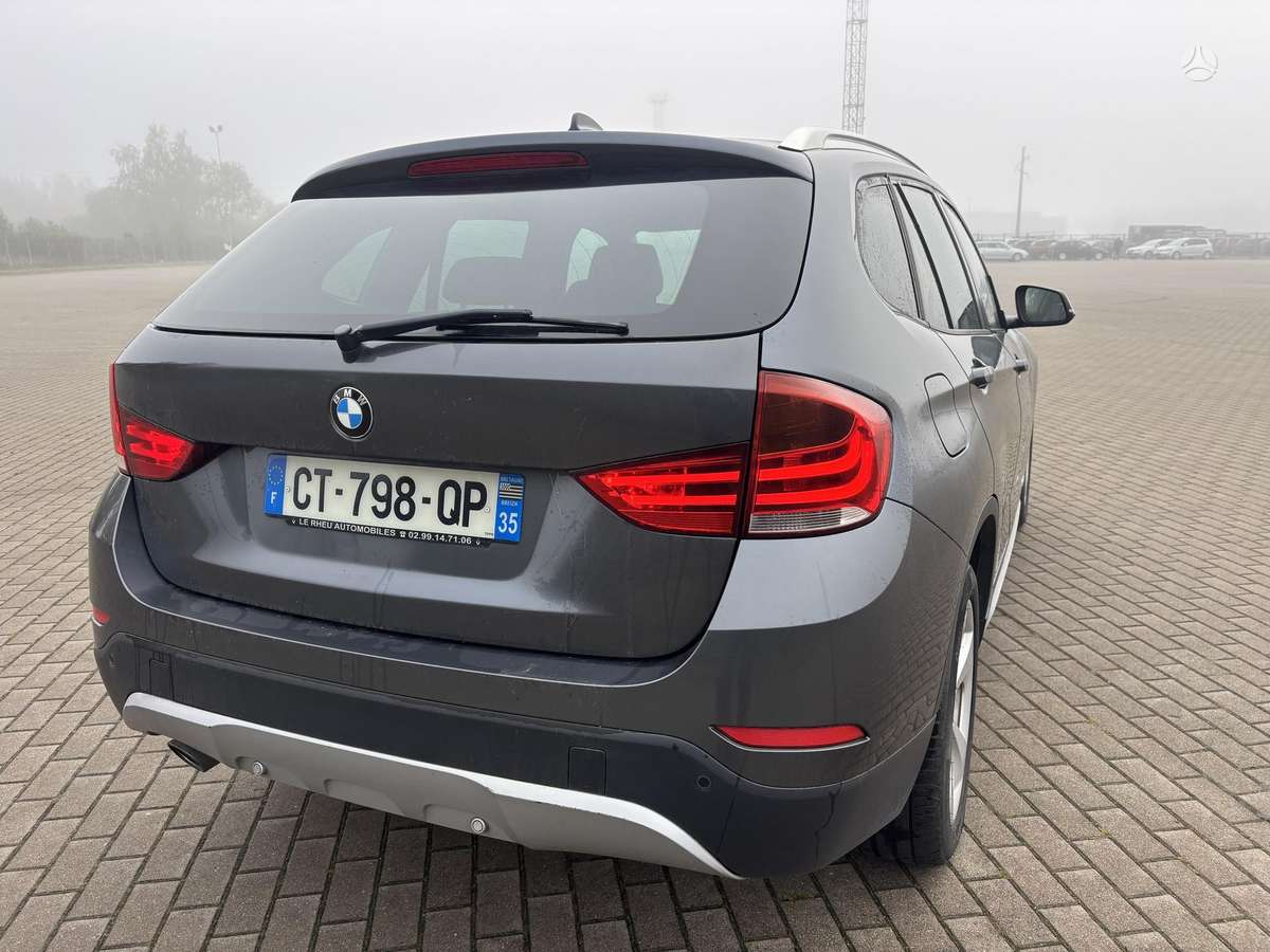 BMW X1 2013 — photo 8