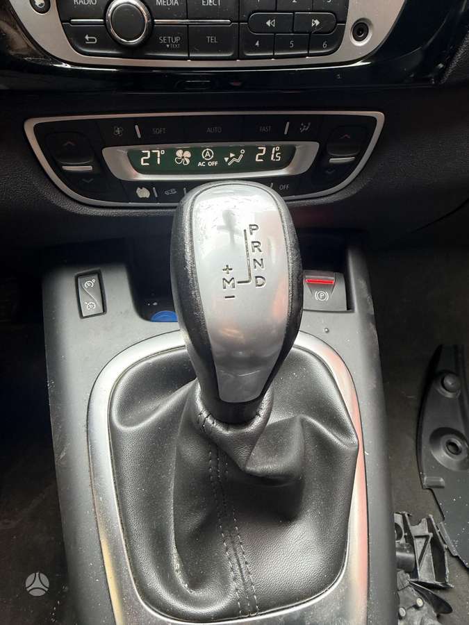 Renault Scenic 2013 — photo 14