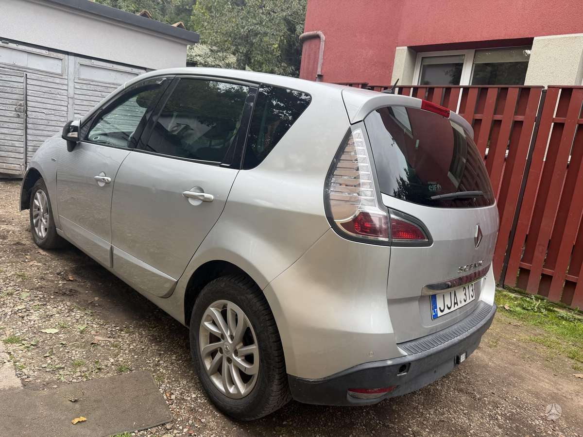 Renault Scenic 2013 — photo 8