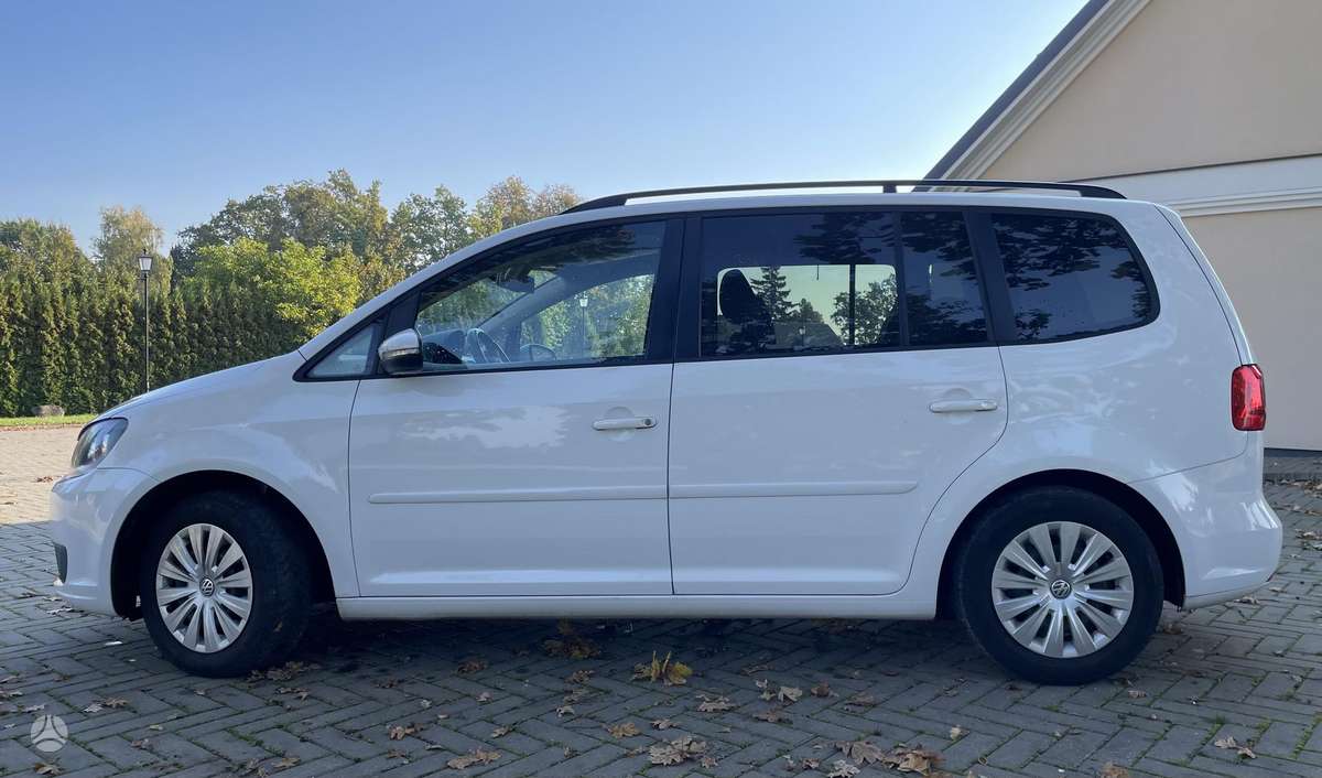 Volkswagen Touran 2011 — photo 5
