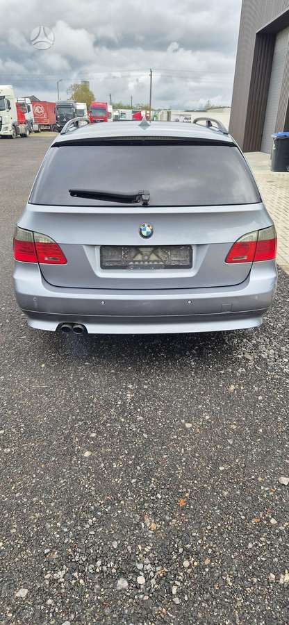 BMW 530 2005 — engine 2993 cm³, 218 HP (160kW)